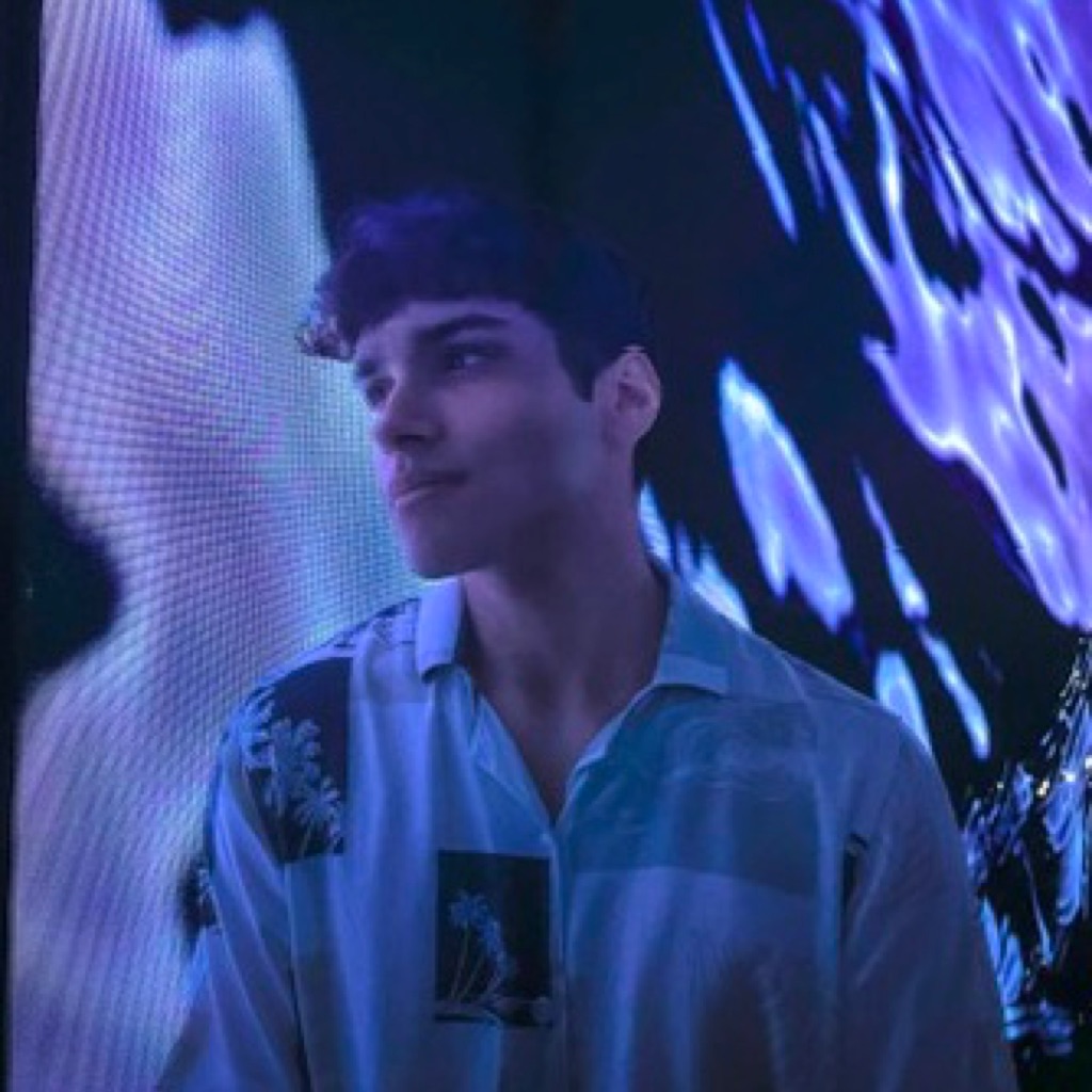 AppleMusic profile picture for @tropics