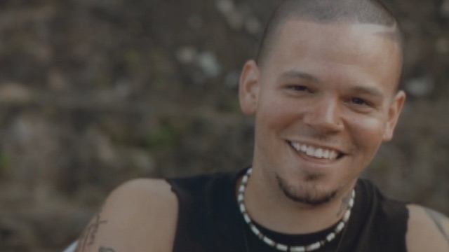 La Perla (feat. Rubén Blades) [Long Version] - Music Video by Calle 13 -  Apple Music