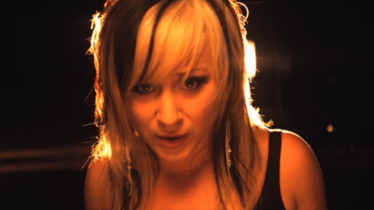 ‎Hero Music Video by Skillet Apple Music