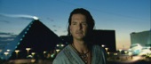 Video artwork for Quién by Ricardo Arjona