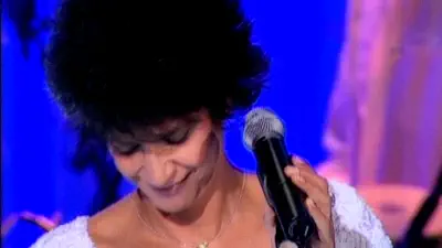 Watch Comecar De Novo music video by Simone