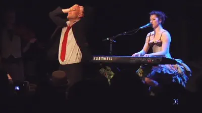 Mira el vídeo musical de Have to Drive de Amanda Palmer