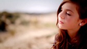 Video artwork for Mijn Vriendinnen by Laura Omloop