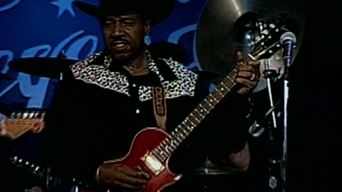 ‎Two Headed Man - Music Video by Lonnie Brooks - Apple Music
