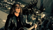 Video artwork for Amor Clandestino by Maná