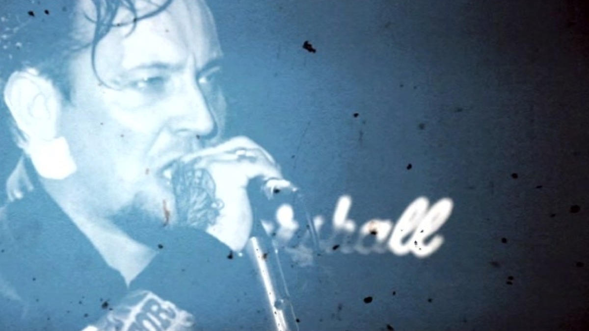 ‎Fallen - Music Video by Volbeat - Apple Music