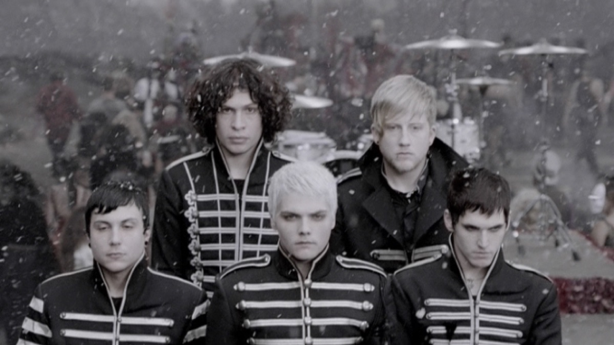 My Chemical Romance The Black Parade Utwory Welcome to the Black Parade - Music Video by My Chemical Romance