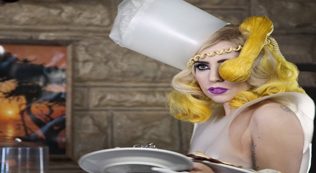 Telephone (feat. Beyoncé) [Video]