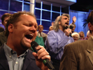 Worthy The Lamb (feat. Marsh Hall, Wesley Pritchard, Amy Rouse, Guy Penrod & David Phelps) - Bill & Gloria Gaither