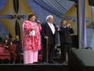 I Believe He's Coming Back (feat. The Happy Goodmans) - Bill & Gloria Gaither