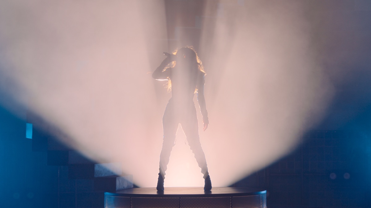 Intro (Apple Music Live) - Jennifer Lopez