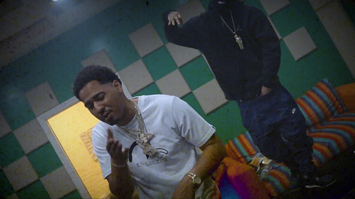 ‎Bald Head Jason (feat. MoneySign Suede) - Music Video by Ralfy the Plug - Apple Music