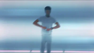 RxbynのAntisocialのミュージックビデオを見る