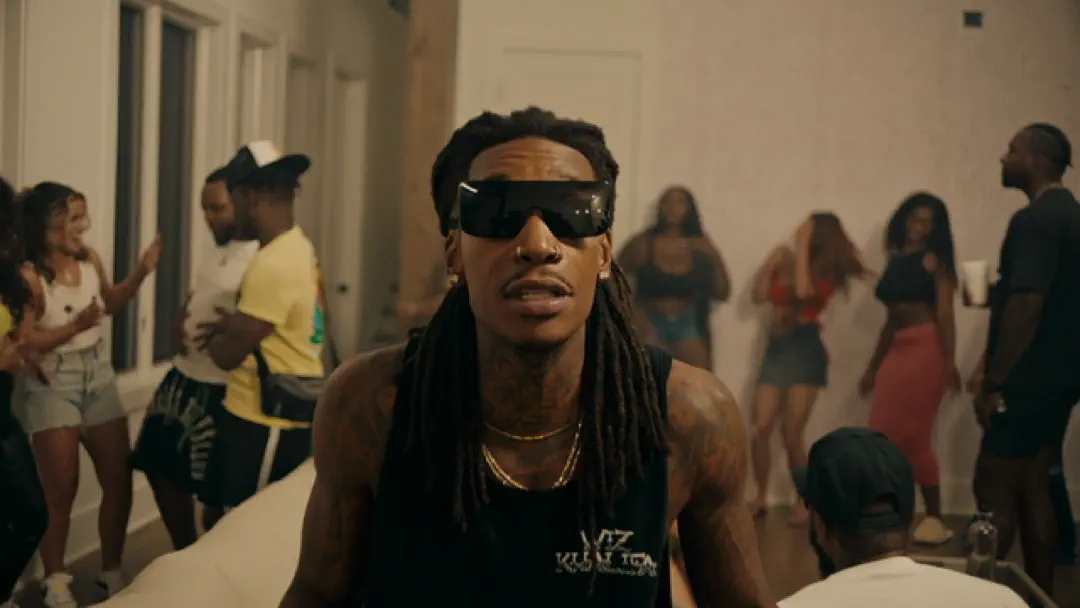 Big Daddy Wiz (feat. Girl Talk)