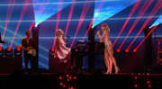 Castles - Helene Fischer & Freya Ridings