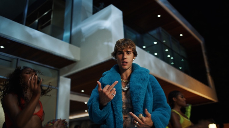 POPSTAR (Official Music Video - Starring Justin Bieber)