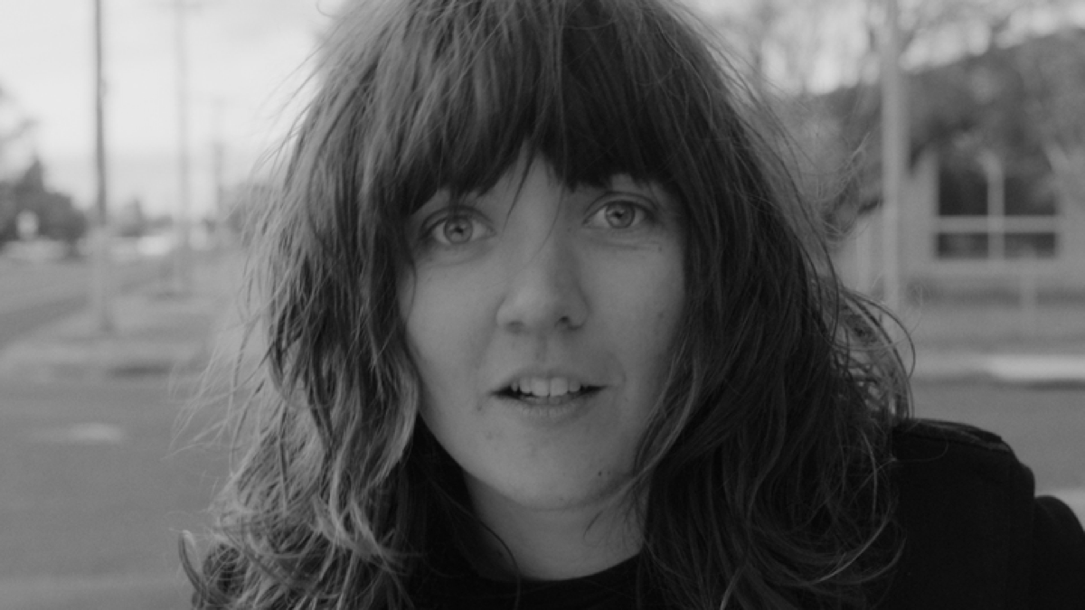 Наташа барнетт. Courtney Barnett. Курт Барнетт.