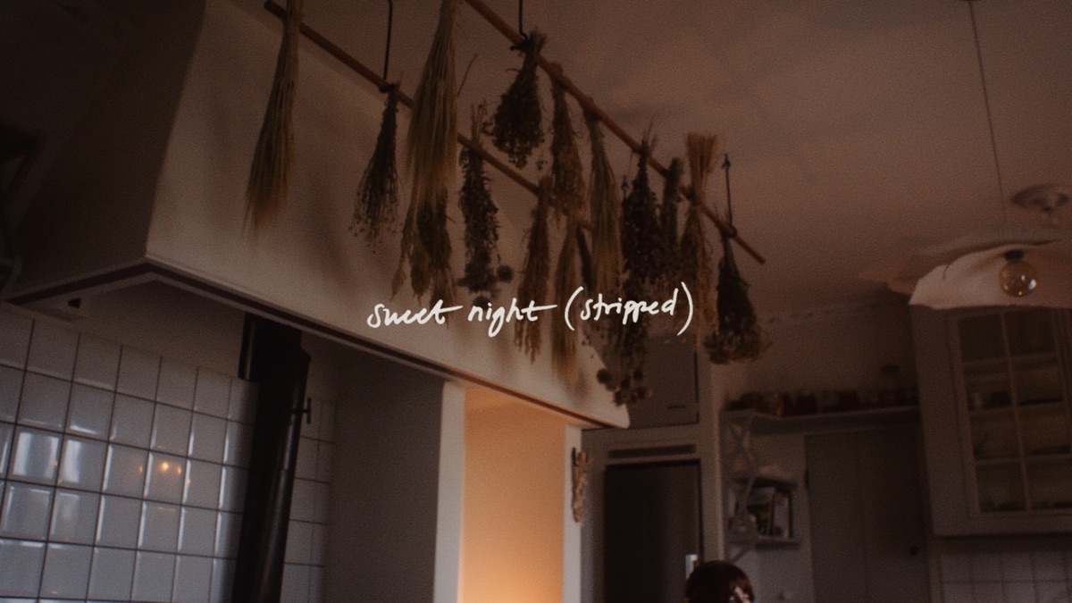 ‎Sweet Night (Stripped) - Elinaのミュージックビデオ - Apple Music