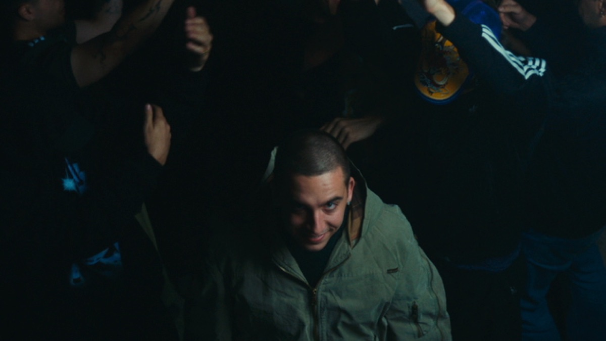 ‎MÁQUINA CULONA - Music Video by Ralphie Choo & Mura Masa - Apple Music