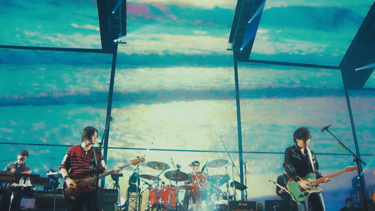 NO MAGIC TOUR 2019 at 大阪城ホール (Video Album) - back