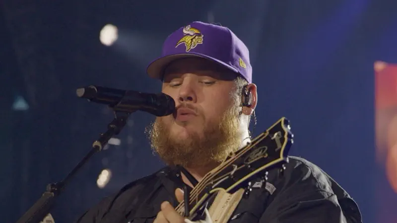 Fast Car Luke Combs: Song Lyrics, Music Videos Concerts