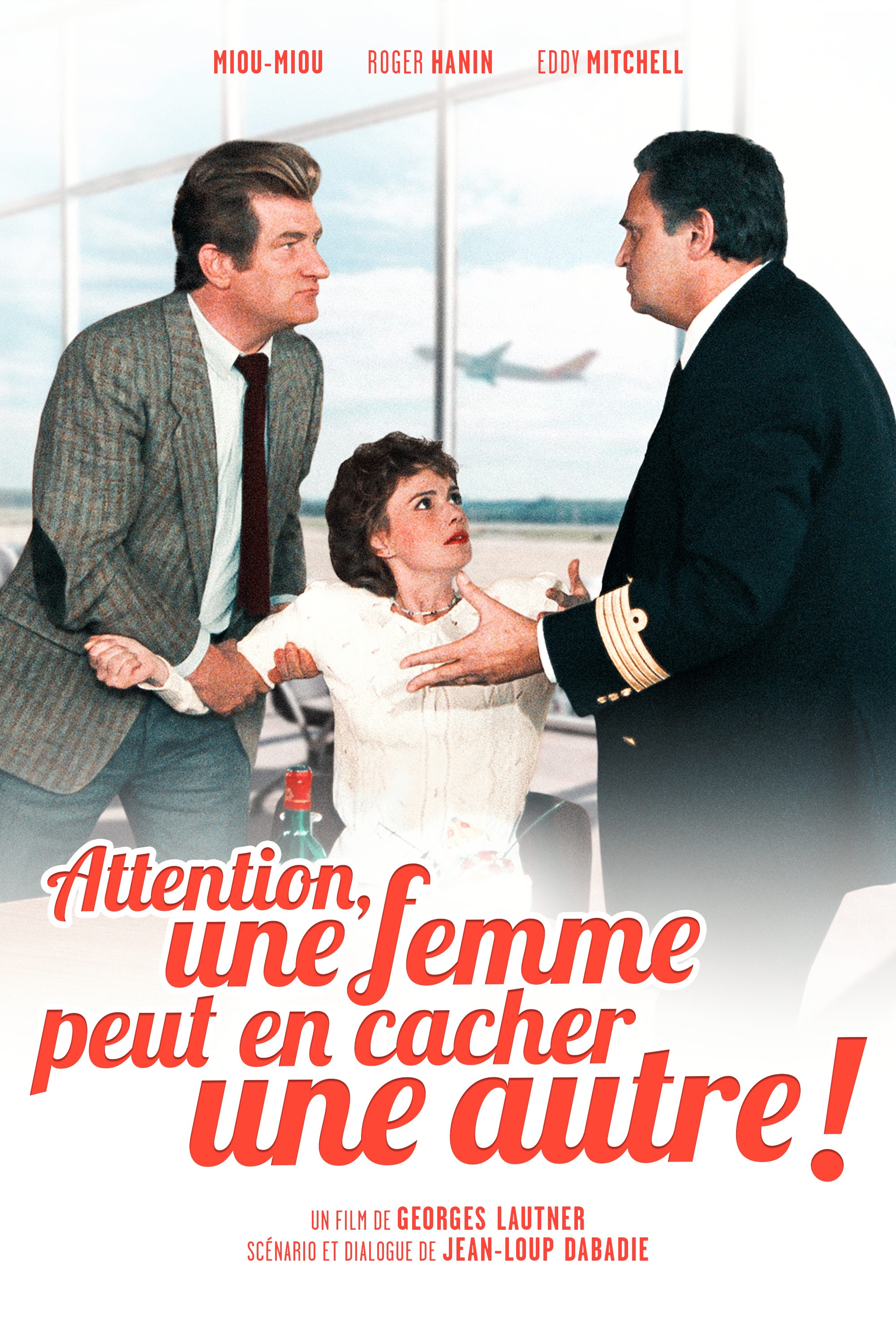 ATTENTION, UNE FEMME PEUT EN CACHER UNE AUTRE !