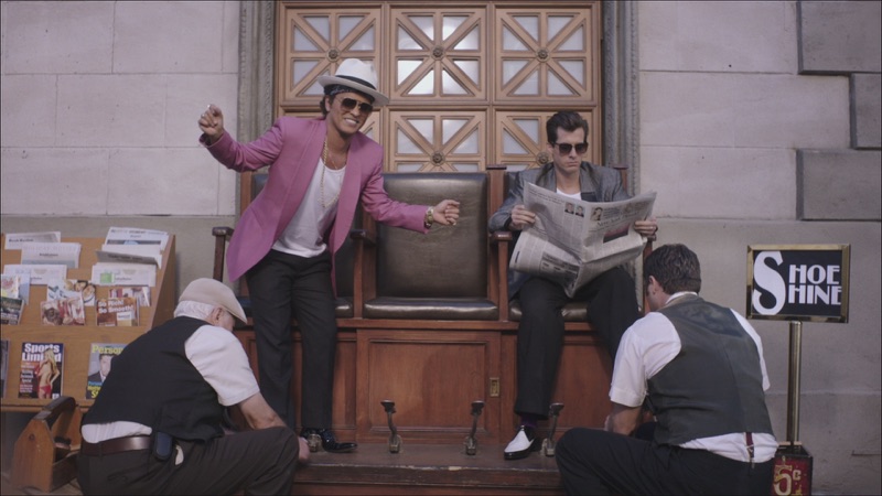 Uptown Funk (feat. Bruno Mars)