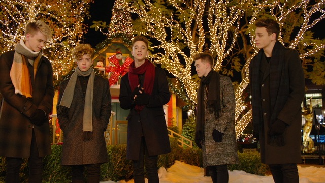 Kiss You This Christmas