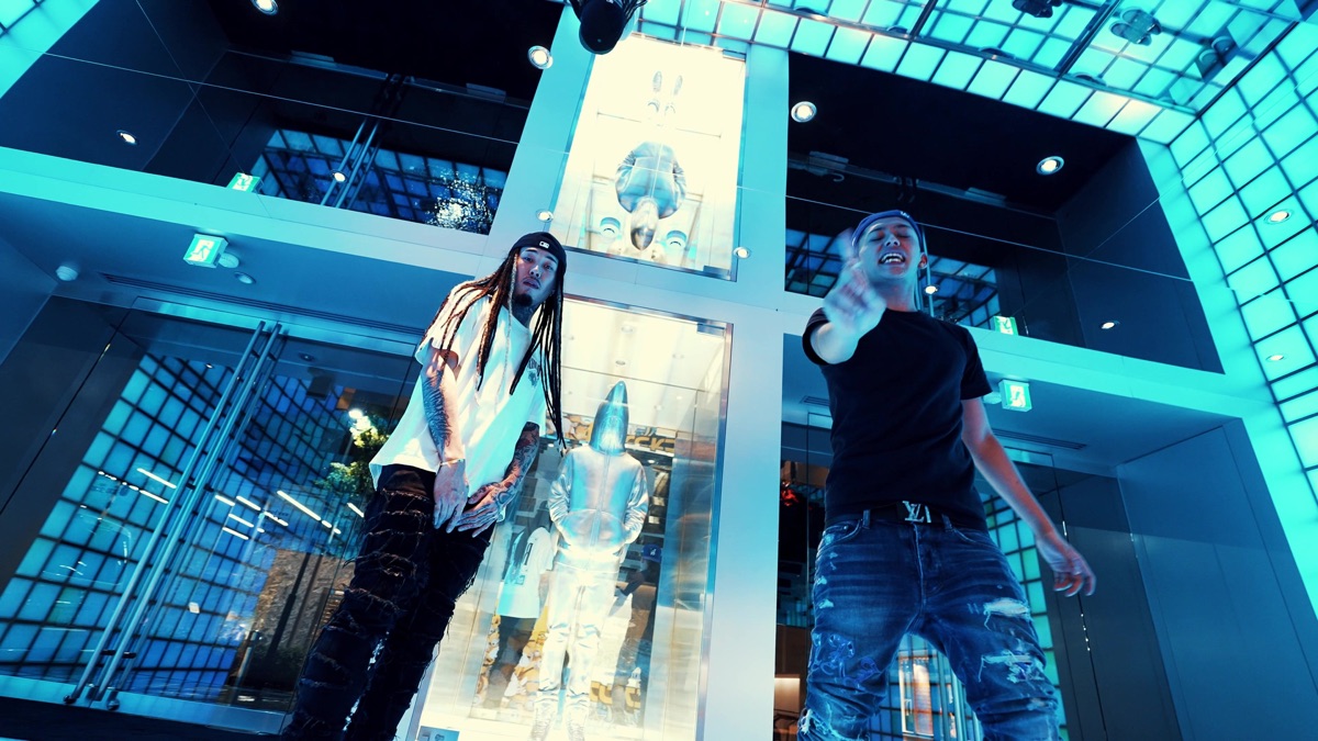 ‎Fly Shit (feat. NOV) - eydenのミュージックビデオ - Apple Music