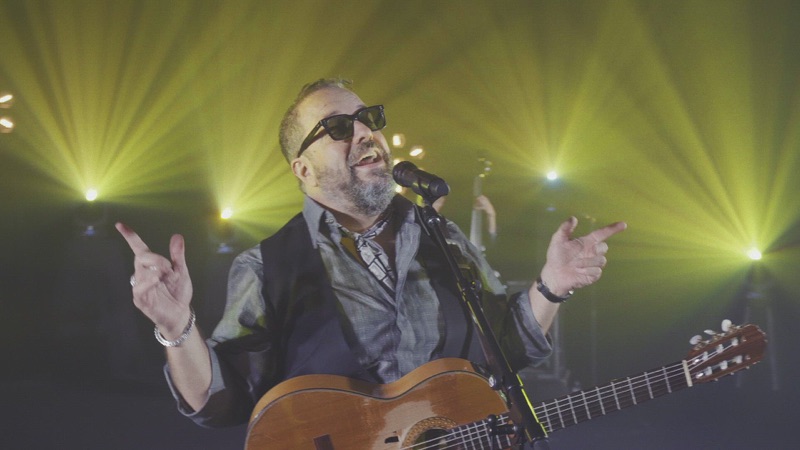 Poder Vivir (Official Performance Video)