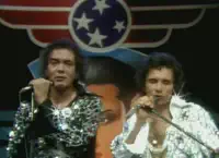Tutti — Roberto Carlos, Erasmo Carlos