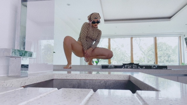 To Be Young (feat. Doja Cat)