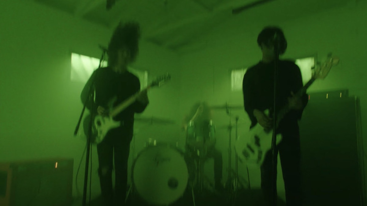 ‎Stoned, Alone - Teenage Wristのミュージックビデオ - Apple Music