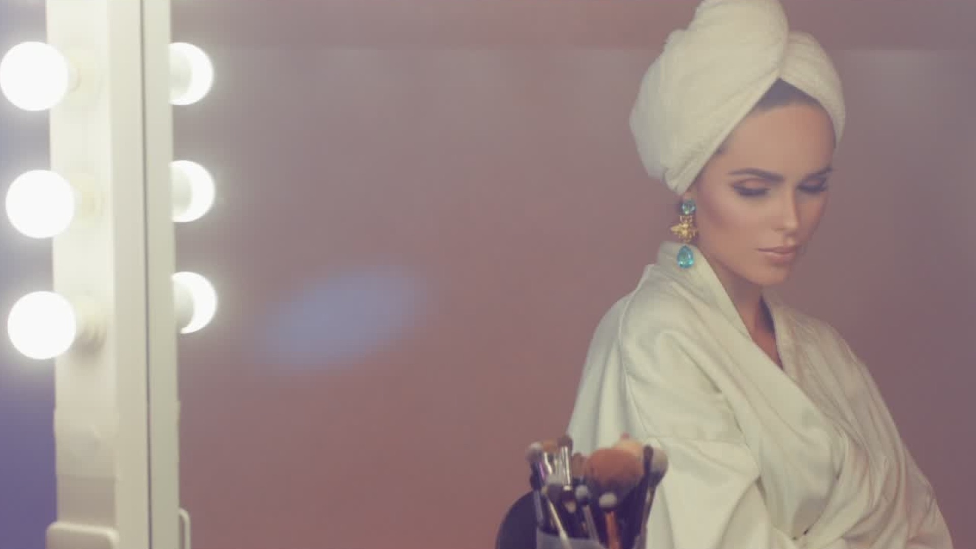 Нарушаем правила (feat. Luxor) by ХАННА