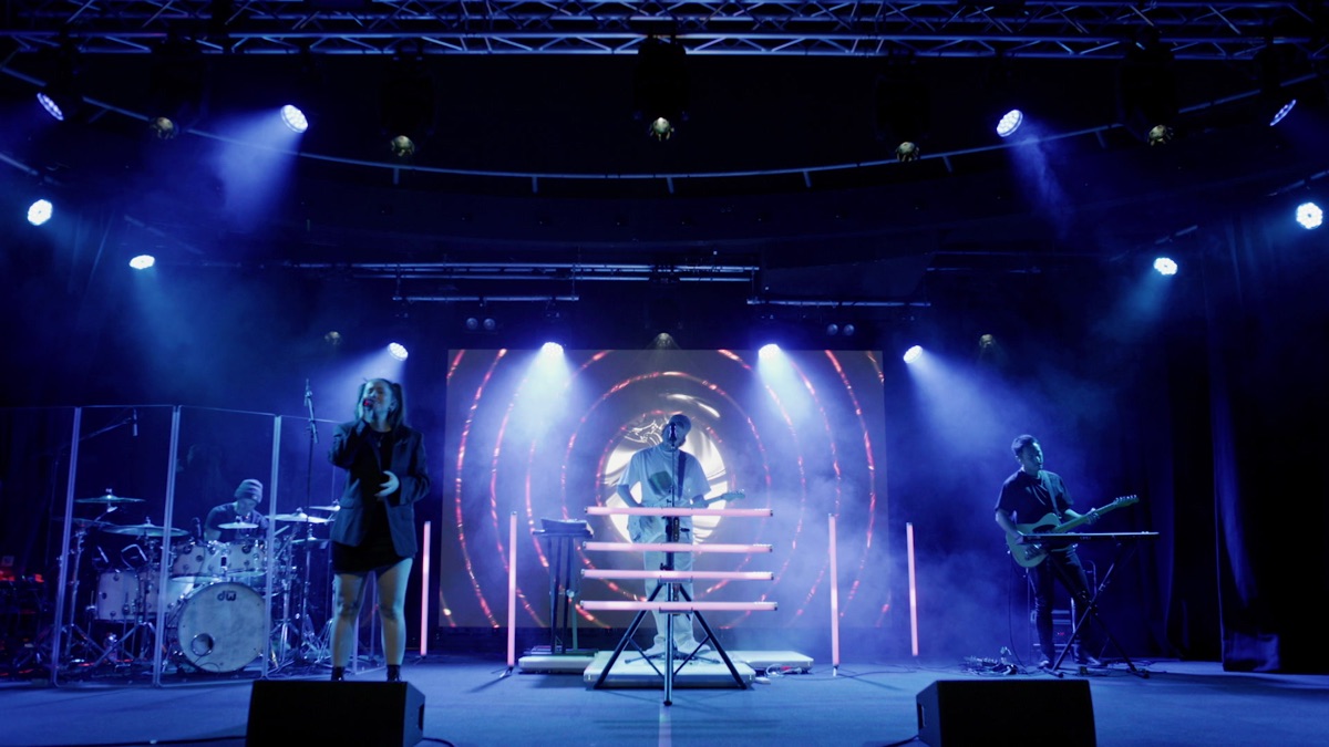 ‎Sober of Us (feat. Dasha) [Live] - Jordie Irelandのミュージックビデオ - Apple Music