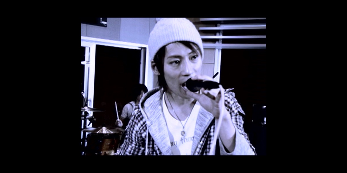 Just break the limit! - UVERworldのミュージックビデオ