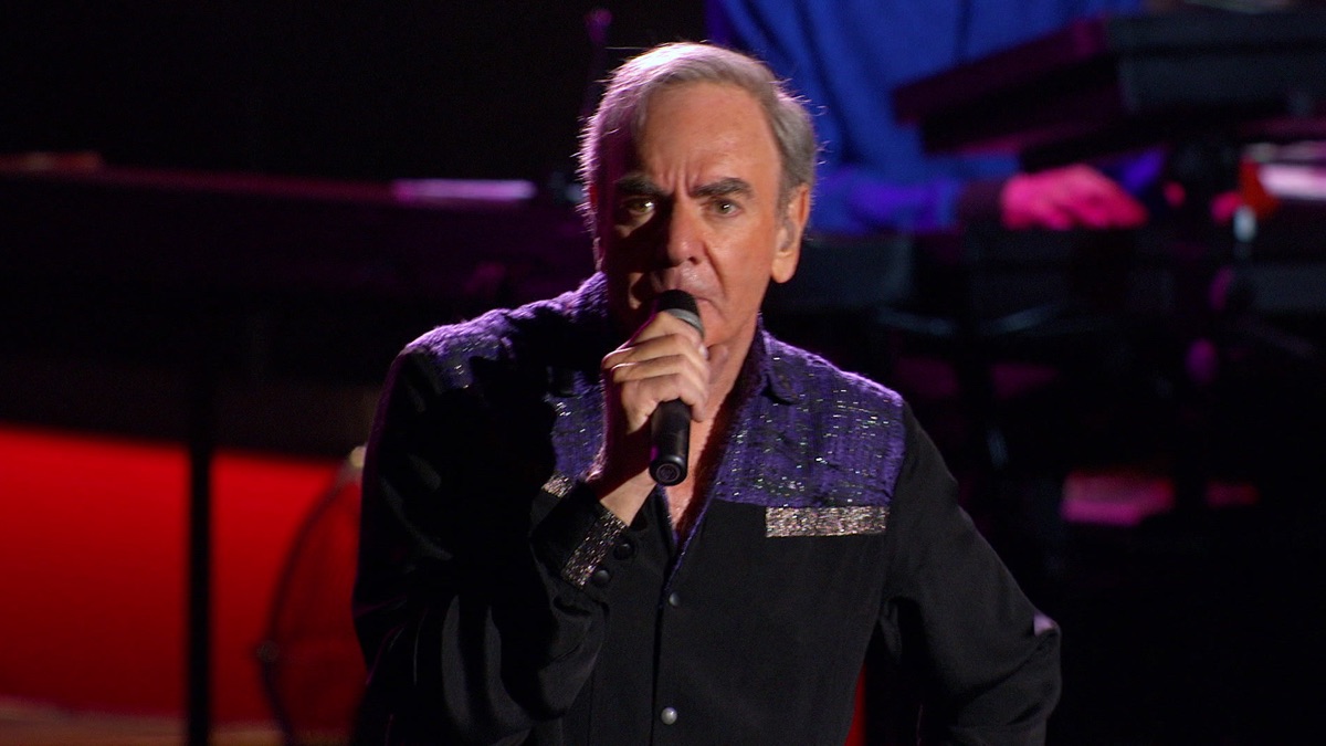 Neil Diamond Sweet Caroline Live At The Greek Theatre 2012 ‎Sweet Caroline (Live At The Greek Theatre / 2012) - Music Video by