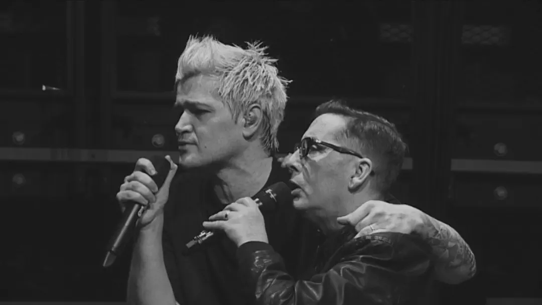 Crazy World (feat. Christy Dignam) [Live from Dublin]