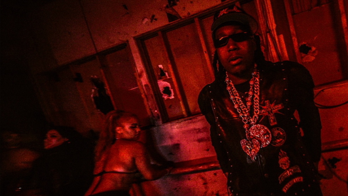 ATTITUDE (FEAT. CHARLIE WILSON & CASH COBAIN) - Don Toliver