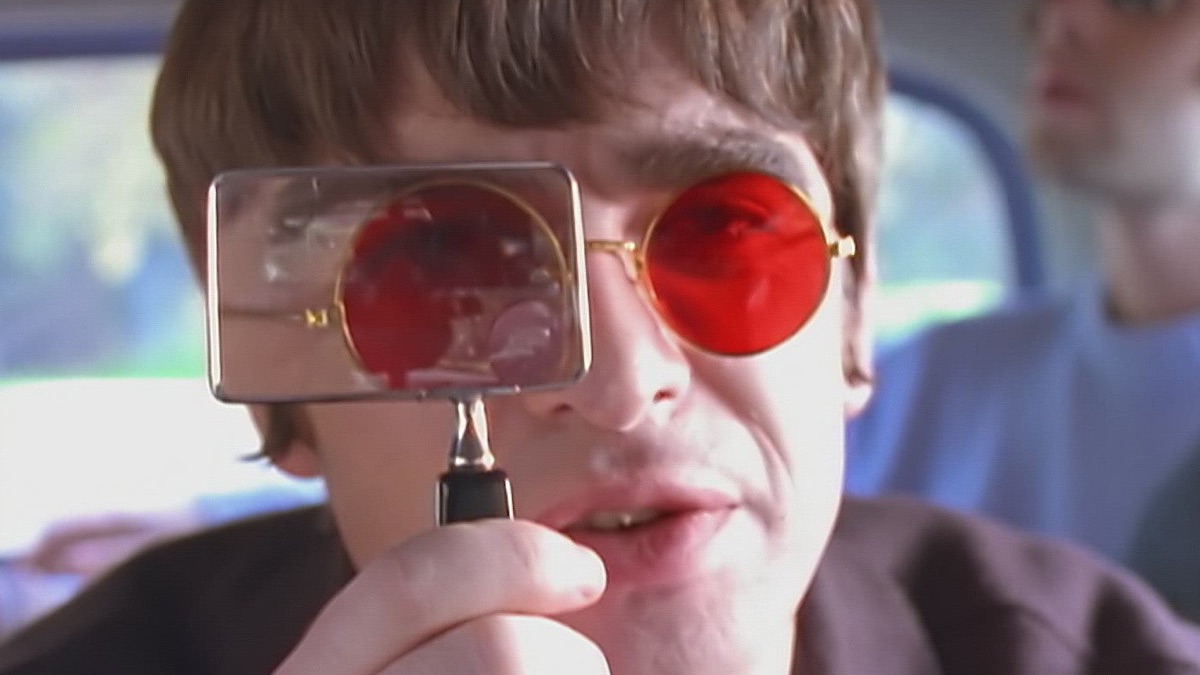 Aston Villa Don't Look Back In Anger ‎Don't Look Back In Anger (HD Version) - Music Video by Oasis - Apple Music
