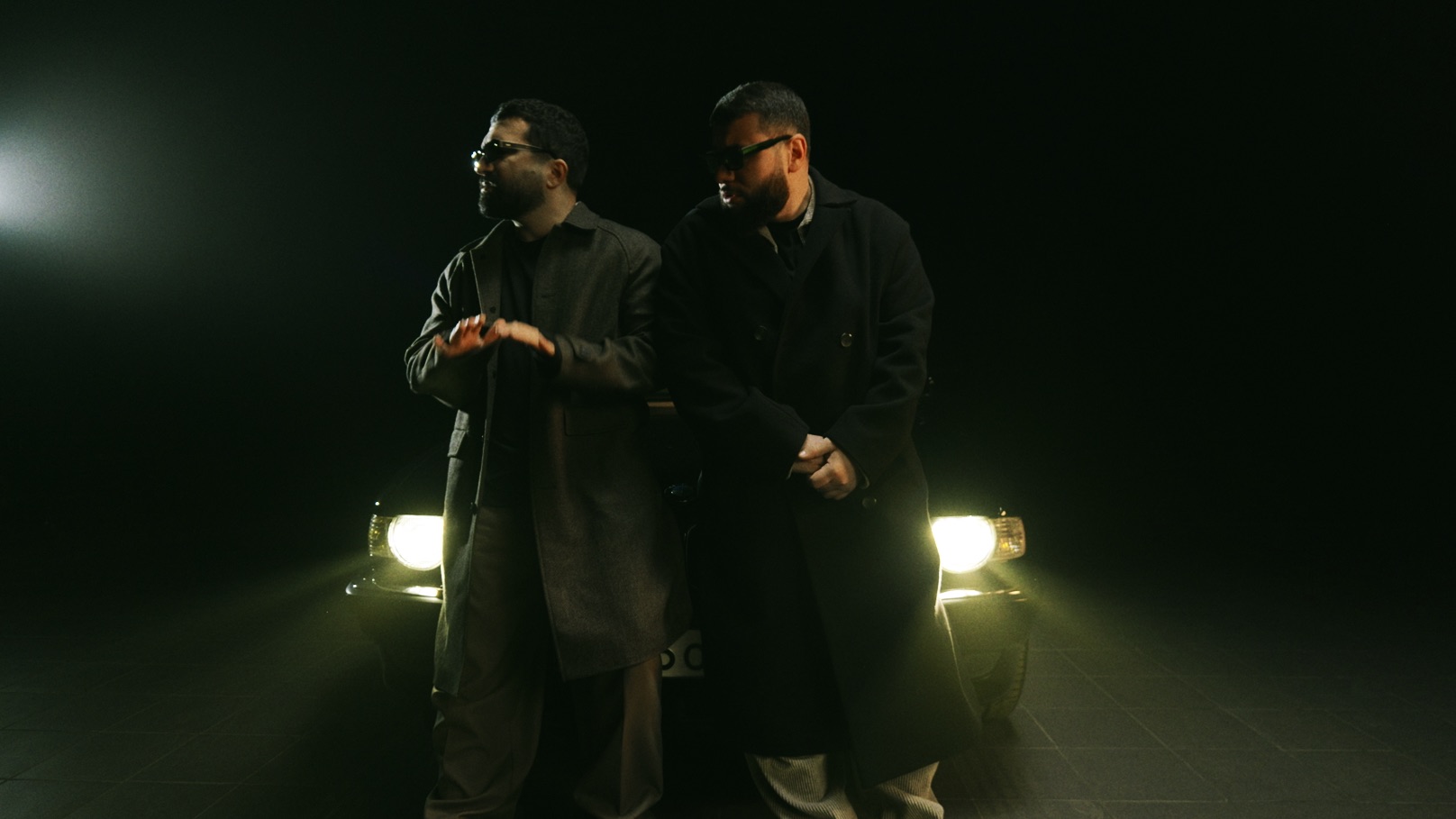 Она тебя не любит, бро by NAVAI & Bahh Tee