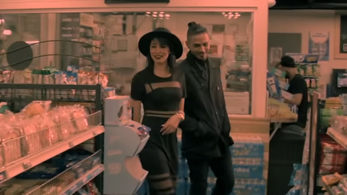 Miles de Mujeres - Álvaro Díaz & Randy Nota