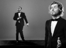 Les limites: Julien chante - Homme Barbu danse - Julien Doré