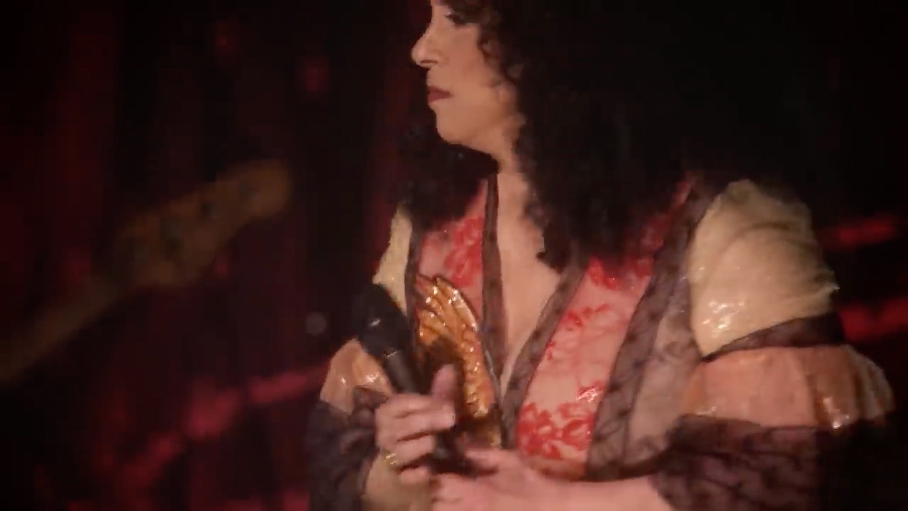 Por Baixo (Ao Vivo) by Gal Costa