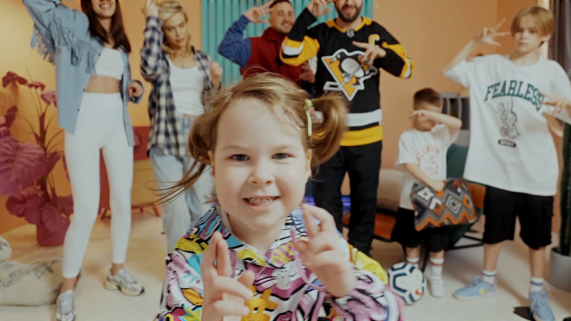 Ради мечты (feat. White P & Aayla Cali) by Papazz