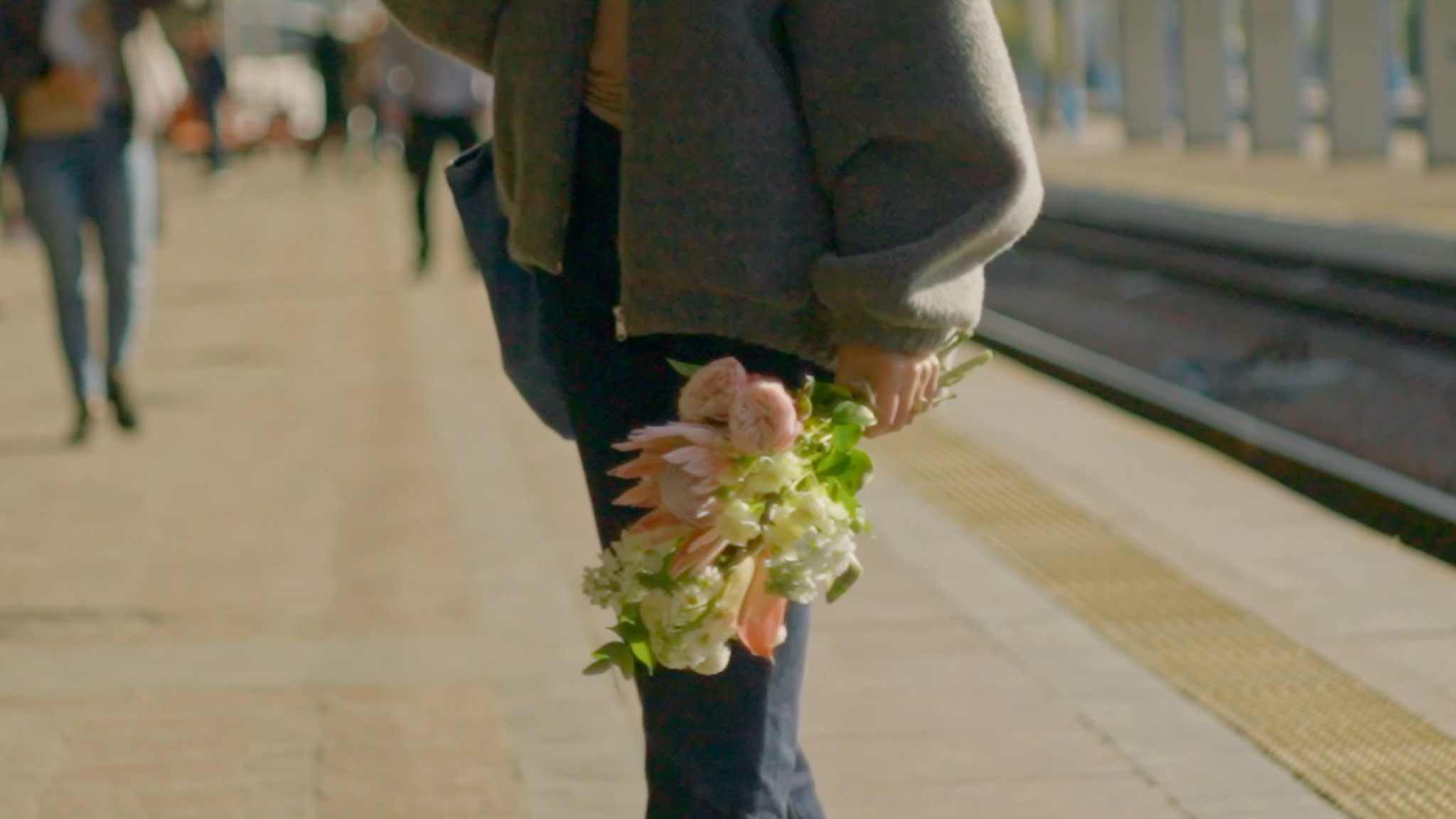 Привіт я вдома by Sviatoslav Vakarchuk, Lady Aphina & Гурт Дно