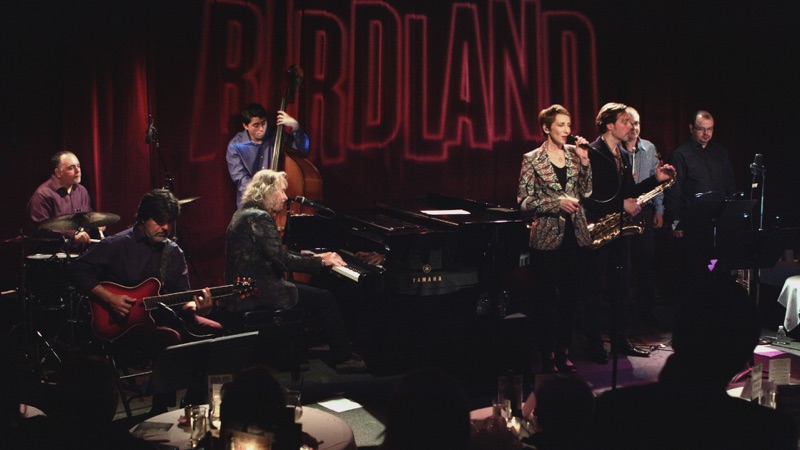 Amando Demais (feat. Jim Tomlinson) [Ao Vivo]
