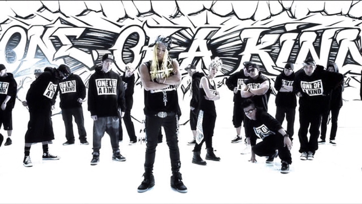 ONE OF A KIND - G-DRAGON (from BIGBANG)のミュージックビデオ