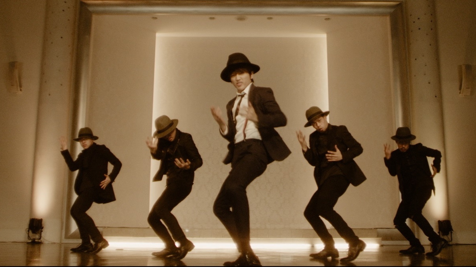 Gift - Music Video by Nissy - Shazam