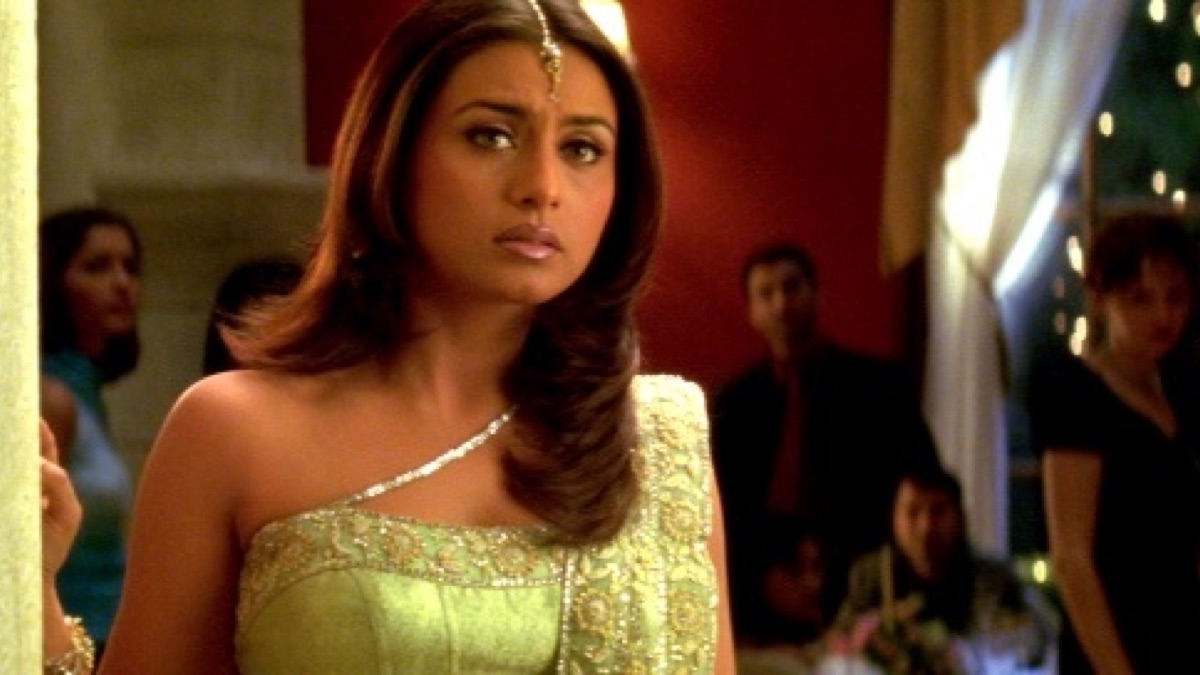 Mujhse Dosti Karoge  Bollywood outfits, Bollywood actress